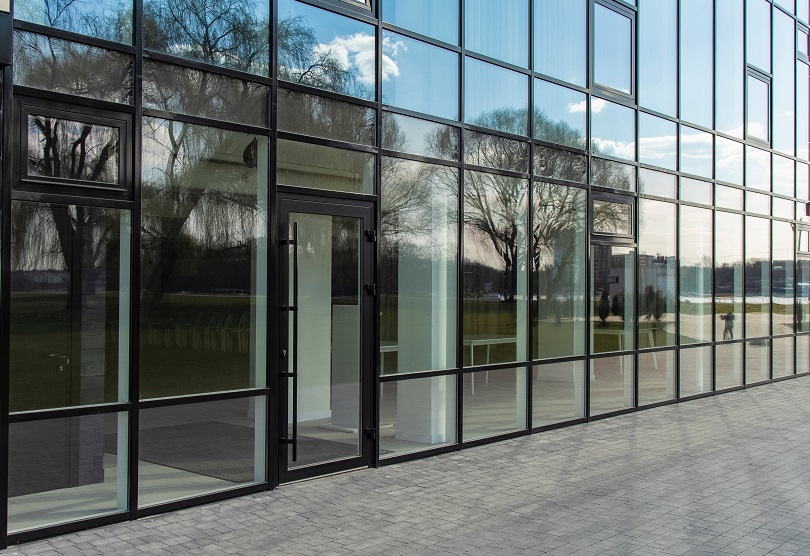 Фасадное остекление бизнес-центров